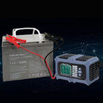 Φορτιστής Qoltec Intelligent Microprocessor Charger 12V | C| LCD | AGM LiFePO4 GEL Battery Charger - Image 4